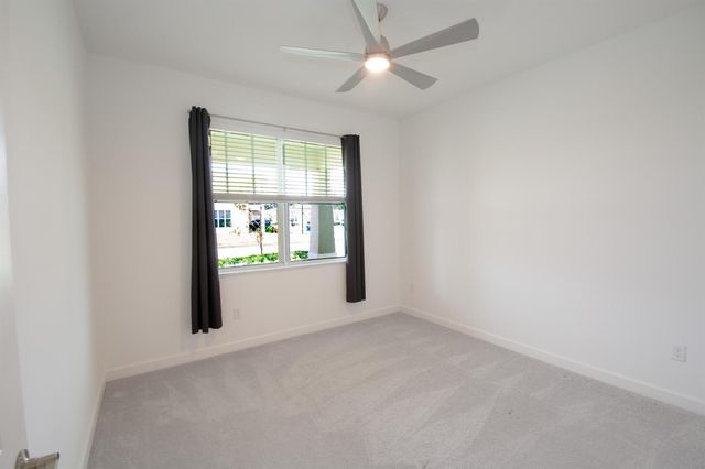 560 Veridian Circle NW, Palm Bay, FL 32907