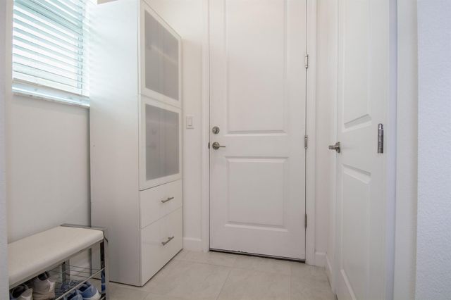 560 Veridian Circle NW, Palm Bay, FL 32907