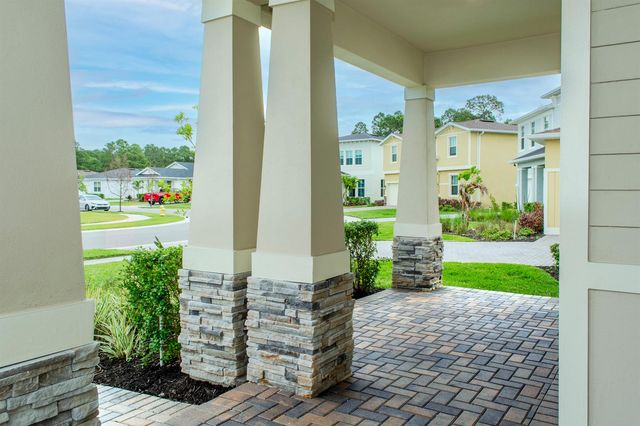 560 Veridian Circle NW, Palm Bay, FL 32907