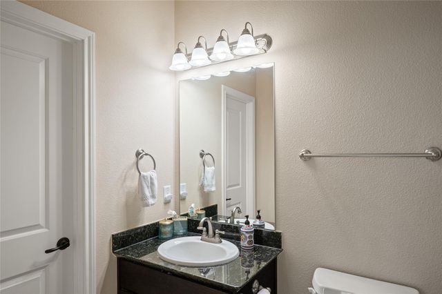 1114 W 25th Street, Houston, TX 77008