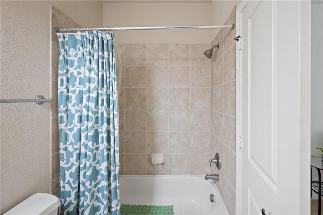 1114 W 25th Street, Houston, TX 77008