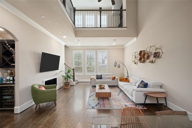 1114 W 25th Street, Houston, TX 77008