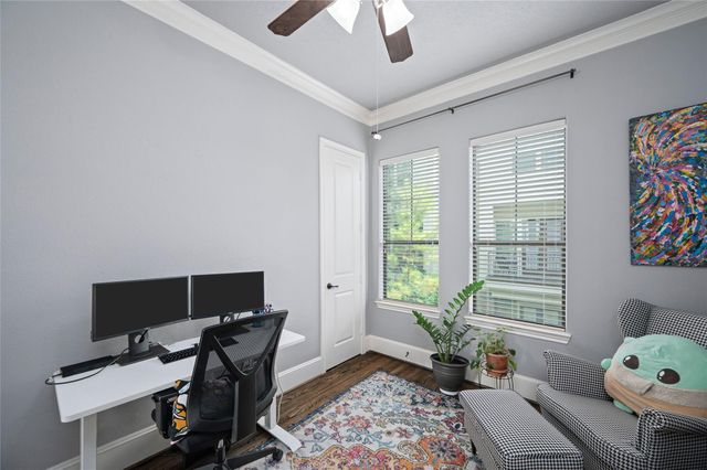 1114 W 25th Street, Houston, TX 77008