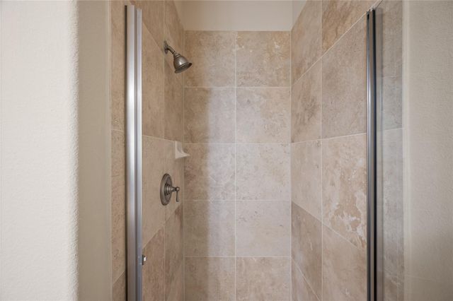 1114 W 25th Street, Houston, TX 77008