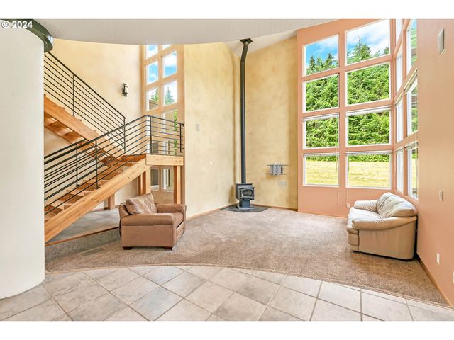 35956 HIGHWAY 58, Pleasant Hill, OR 97455