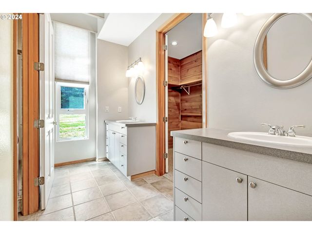 35956 HIGHWAY 58, Pleasant Hill, OR 97455