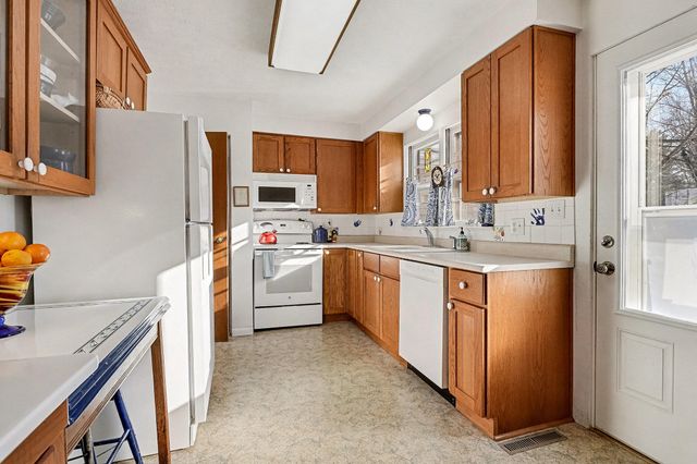 61100 Quinnesec Road, Penn Twp, MI 49031