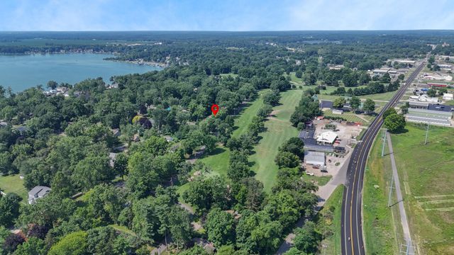 61100 Quinnesec Road, Penn Twp, MI 49031