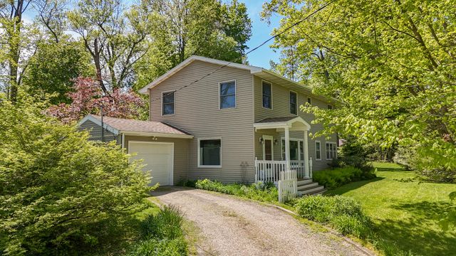 61100 Quinnesec Road, Penn Twp, MI 49031