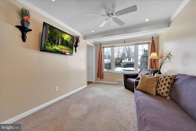 173 RAMBLING WAY, Springfield, PA 19064