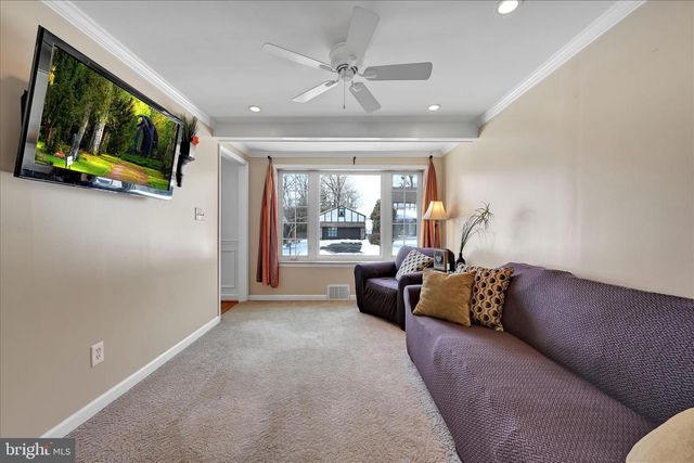 173 RAMBLING WAY, Springfield, PA 19064