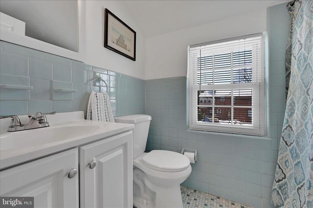 173 RAMBLING WAY, Springfield, PA 19064