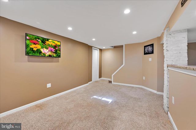 173 RAMBLING WAY, Springfield, PA 19064