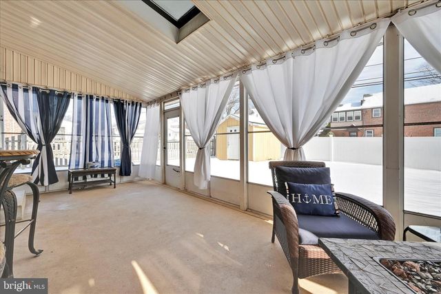 173 RAMBLING WAY, Springfield, PA 19064