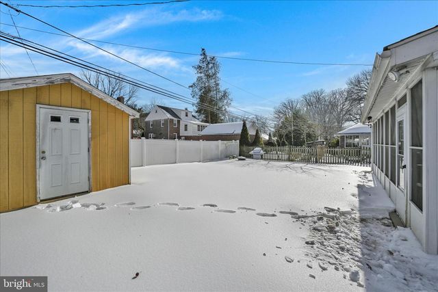 173 RAMBLING WAY, Springfield, PA 19064