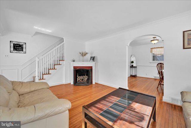 173 RAMBLING WAY, Springfield, PA 19064