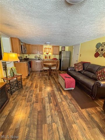 3085 Daisy Avenue, Akron, OH 44319