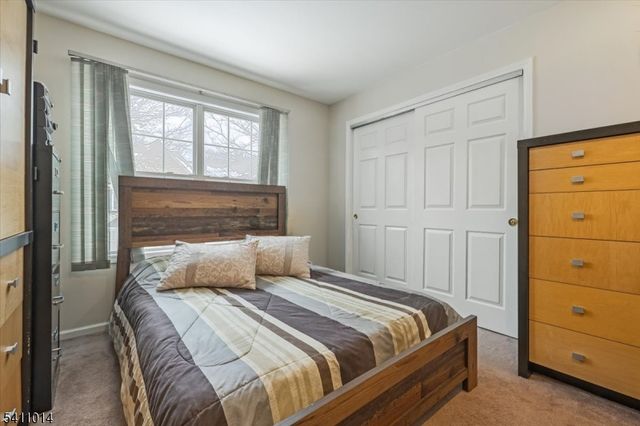 240 Cambridge Ct, Clifton City, NJ 07014