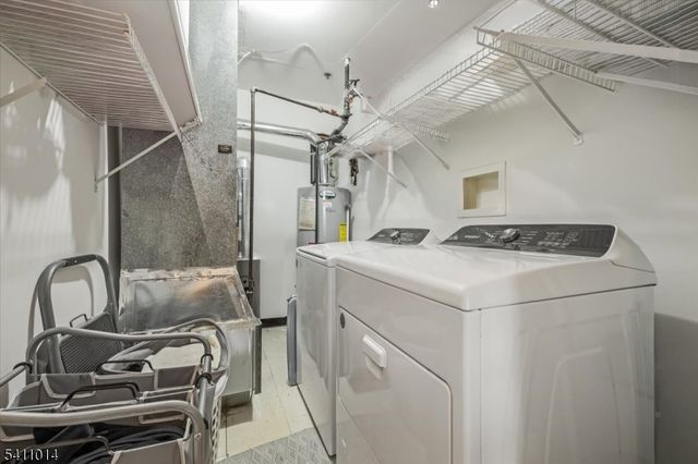 240 Cambridge Ct, Clifton City, NJ 07014