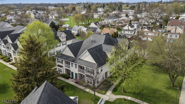 240 Cambridge Ct, Clifton City, NJ 07014