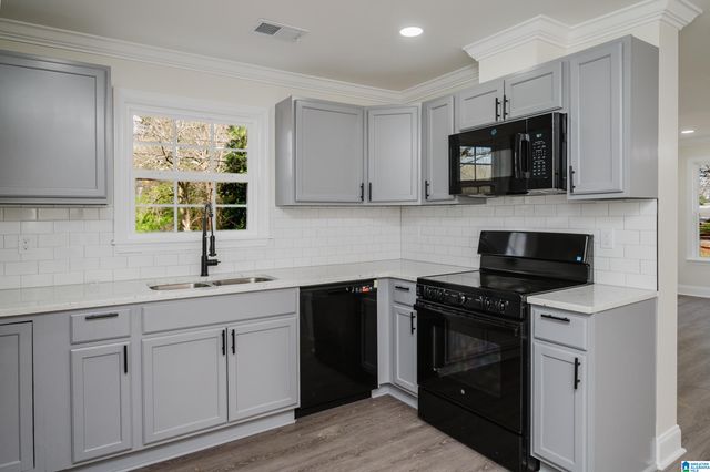 2055 PINEHURST DRIVE, Gardendale, AL 35071