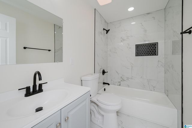 2055 PINEHURST DRIVE, Gardendale, AL 35071