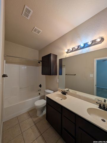 1028 BROWN ROCK DR, New Braunfels, TX 78130