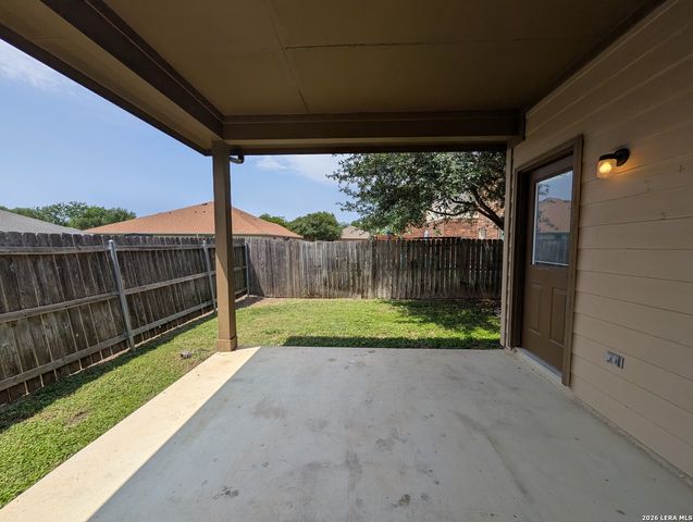 1028 BROWN ROCK DR, New Braunfels, TX 78130