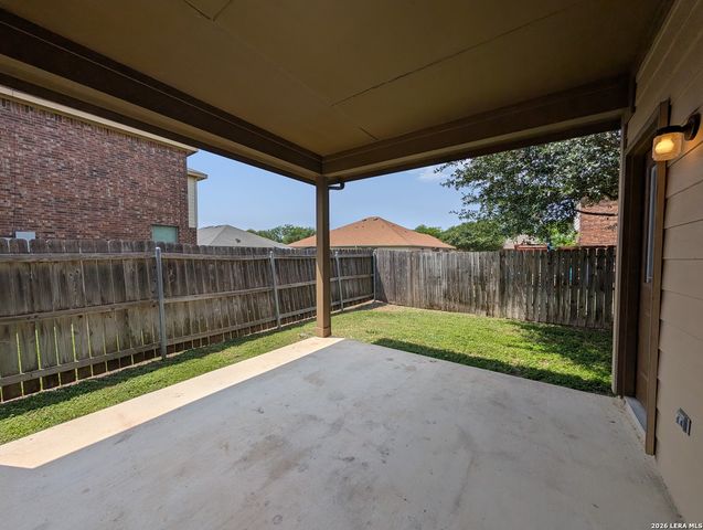 1028 BROWN ROCK DR, New Braunfels, TX 78130
