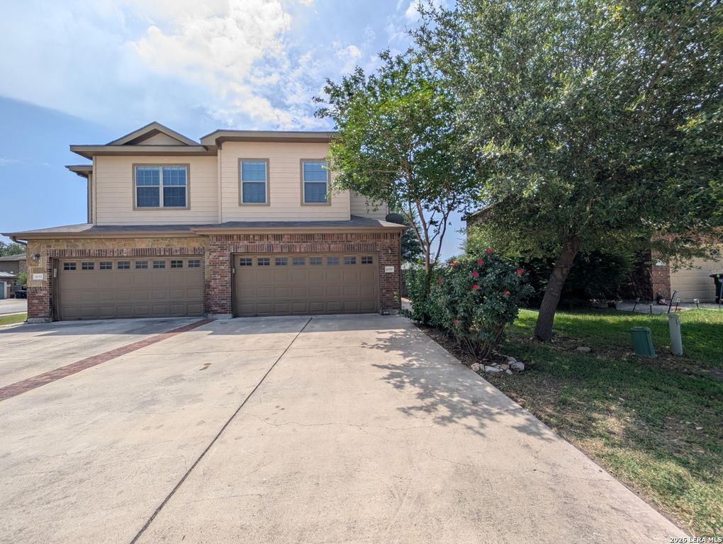 1028 BROWN ROCK DR, New Braunfels, TX 78130