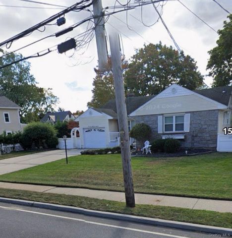158 Lincoln Avenue, Rockville Centre, NY 11570