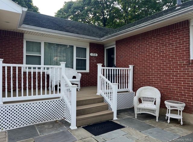 158 Lincoln Avenue, Rockville Centre, NY 11570