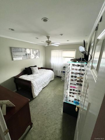 158 Lincoln Avenue, Rockville Centre, NY 11570