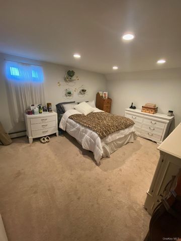 158 Lincoln Avenue, Rockville Centre, NY 11570