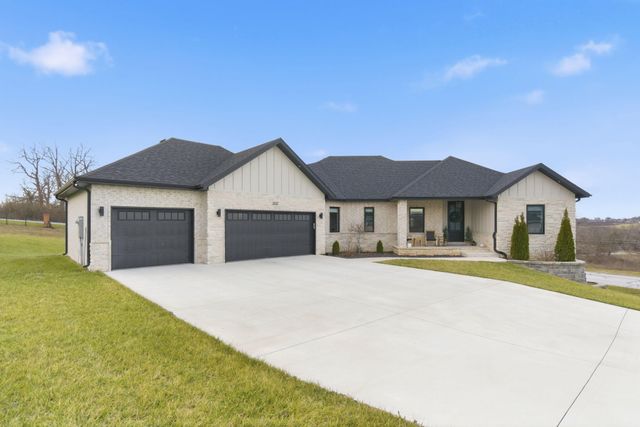 2037 N Prato Court, Nixa, MO 65714