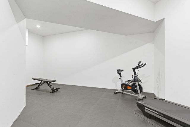 2037 N Prato Court, Nixa, MO 65714