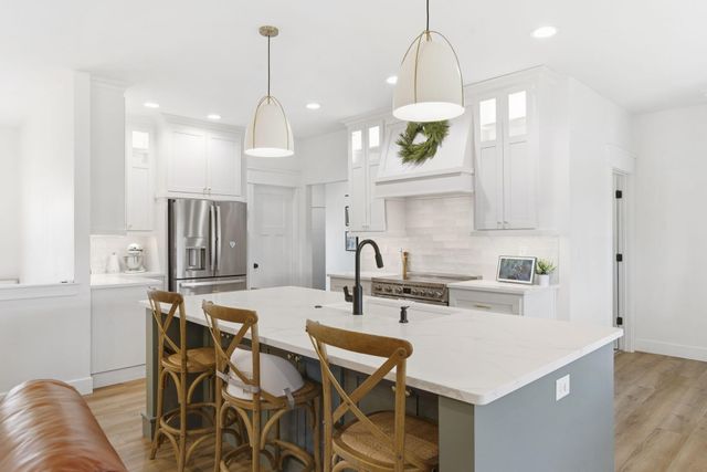 2037 N Prato Court, Nixa, MO 65714