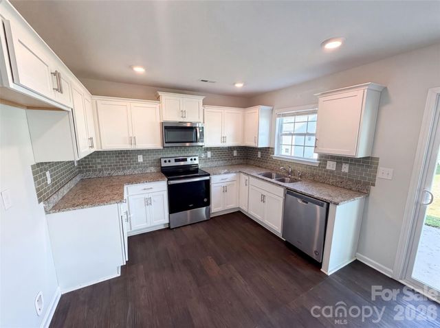7244 Finnigan Road, Charlotte, NC 28215