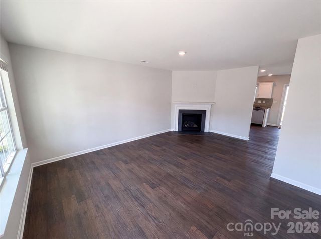7244 Finnigan Road, Charlotte, NC 28215