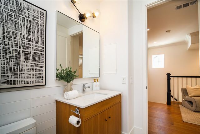 9401 Longden Avenue, Temple City, CA 91780