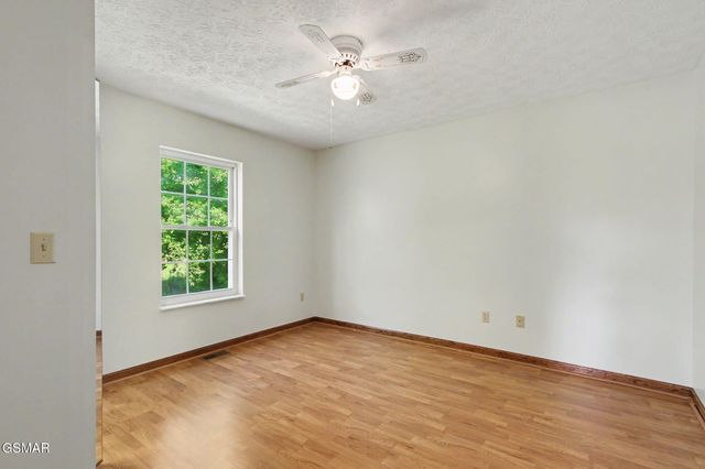 13390 Chapman Highway, Seymour, TN 37865