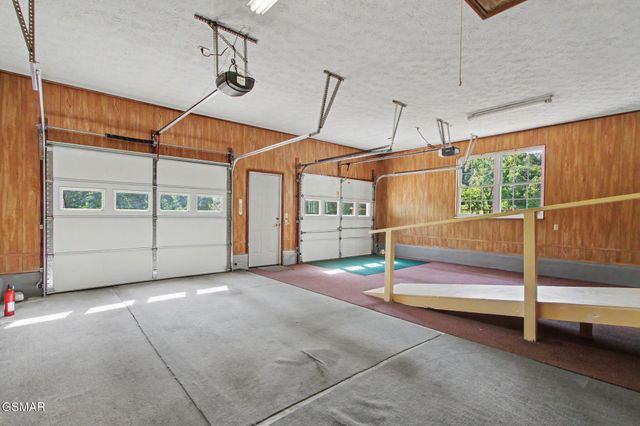 13390 Chapman Highway, Seymour, TN 37865