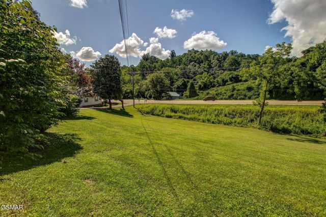 13390 Chapman Highway, Seymour, TN 37865