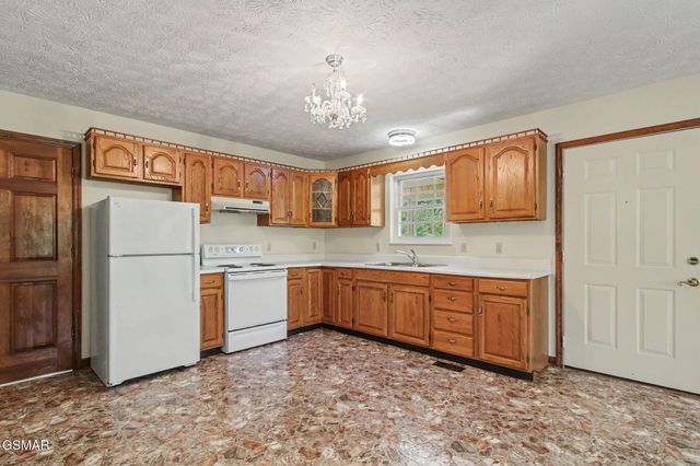 13390 Chapman Highway, Seymour, TN 37865