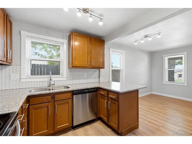 3710 N Madison St, Denver, CO 80205