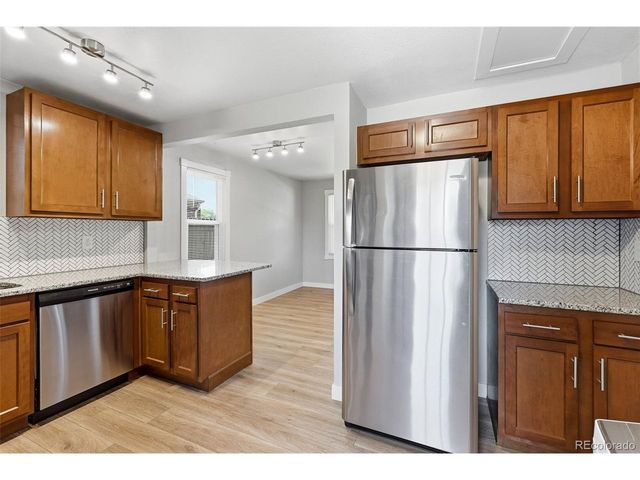 3710 N Madison St, Denver, CO 80205