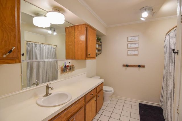 800 CR 1030, Mount Pleasant, TX 75455