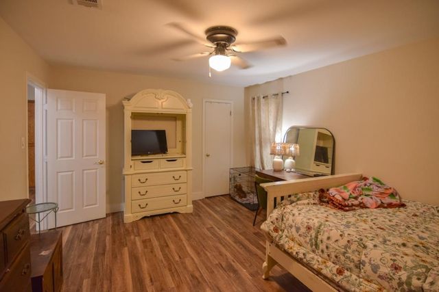 800 CR 1030, Mount Pleasant, TX 75455