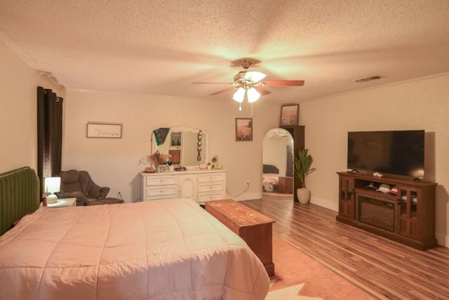 800 CR 1030, Mount Pleasant, TX 75455