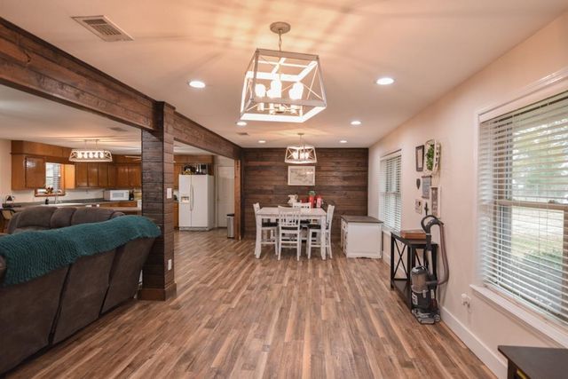 800 CR 1030, Mount Pleasant, TX 75455